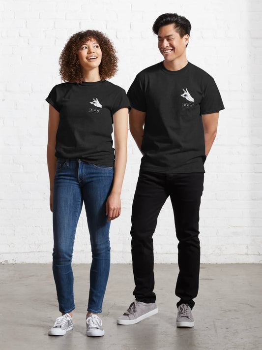 "Kon" icon from chainsawman Classic T-Shirt